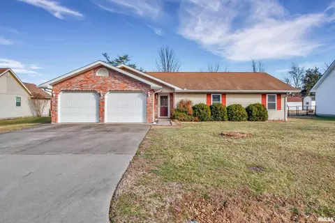 3012 Willow Branch Dr, Herrin, IL 62948 photo 1
