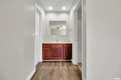 3012 Willow Branch Dr, Herrin, IL 62948 photo 14