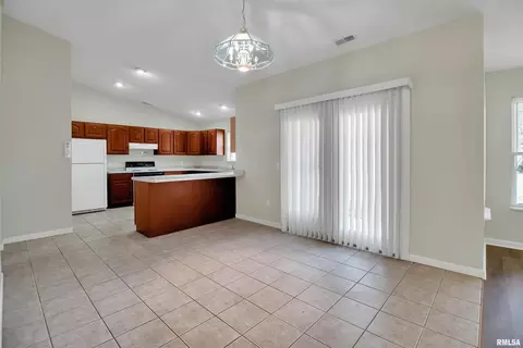 3012 Willow Branch Dr, Herrin, IL 62948 photo 7