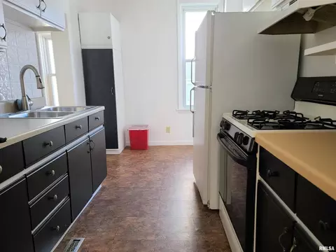 508 4th St, Fulton, IL 61252 photo 10