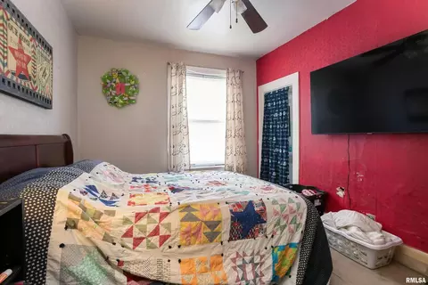 224 E Durant St, Walcott, IA 52773 photo 10