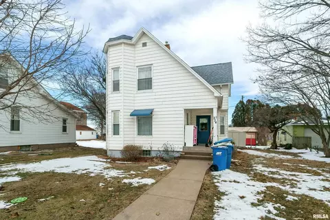 224 E Durant St, Walcott, IA 52773 photo 1