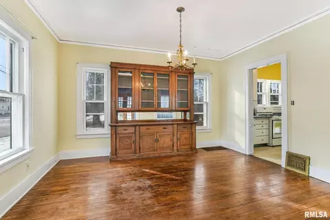 1460 25th Ave, Moline, IL 61265 photo 9