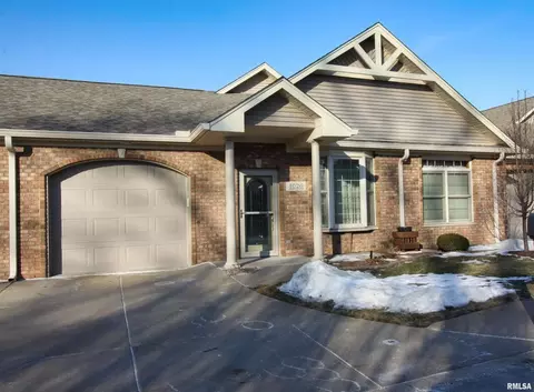 1026 Arbor Dr, Moline, IL 61265 photo 1