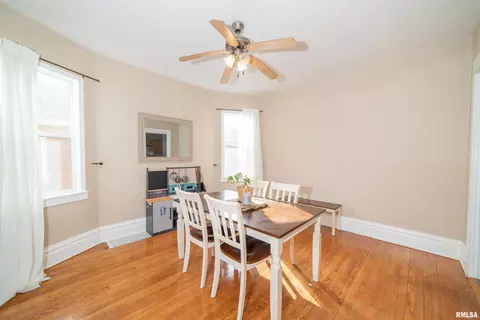 2033 14th St, Moline, IL 61265 photo 8