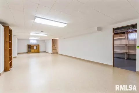 3617 37th St, Moline, IL 61265 photo 14