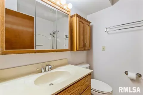 3617 37th St, Moline, IL 61265 photo 9
