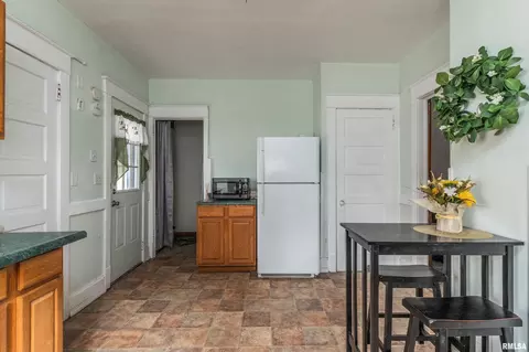 209 14th Ave, Moline, IL 61265 photo 7
