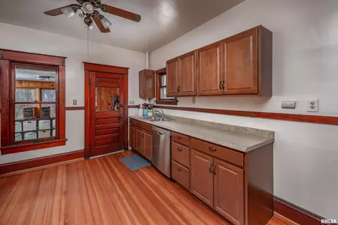 4226 10th Ave, Moline, IL 61265 photo 13