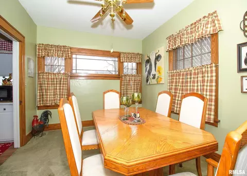 2606 4th St, Moline, IL 61265 photo 7