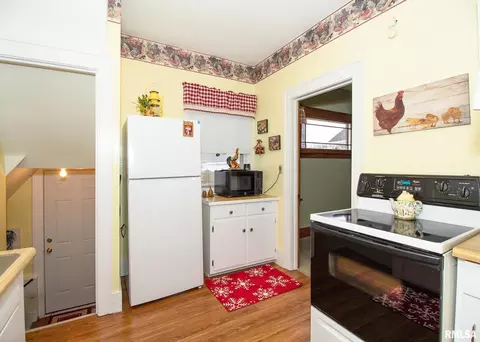 2606 4th St, Moline, IL 61265 photo 9
