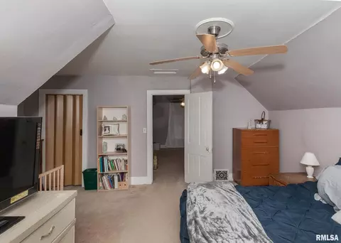 2323 15th St, Moline, IL 61265 photo 25