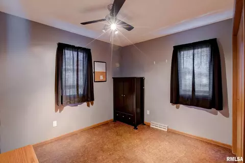 709 14th St, Silvis, IL 61282 photo 13