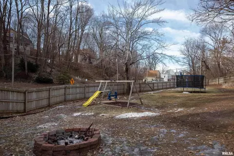 846 27th St, Moline, IL 61265 photo 8
