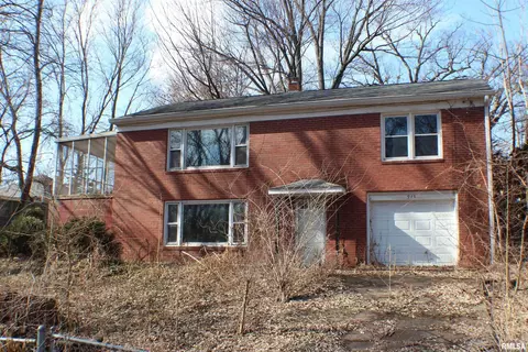 945 26th St, Moline, IL 61265 photo 1
