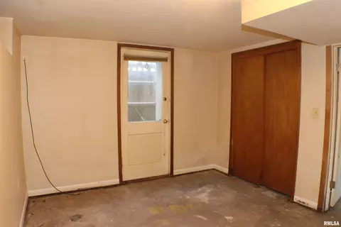 945 26th St, Moline, IL 61265 photo 20