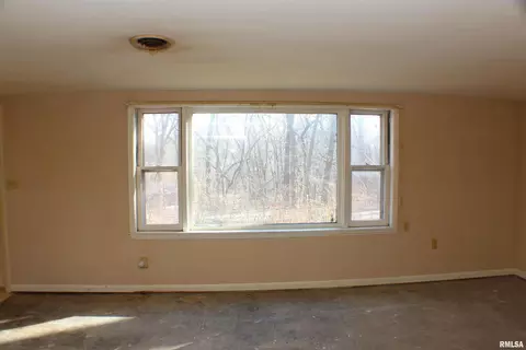 945 26th St, Moline, IL 61265 photo 15