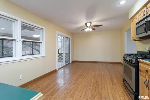 4702 20th Ave, Moline, IL 61265 photo 8