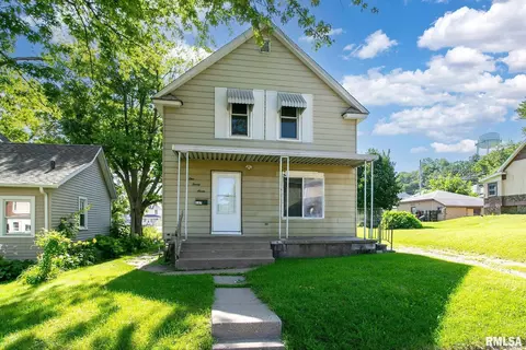 127 8th St, Silvis, IL 61282 photo 1