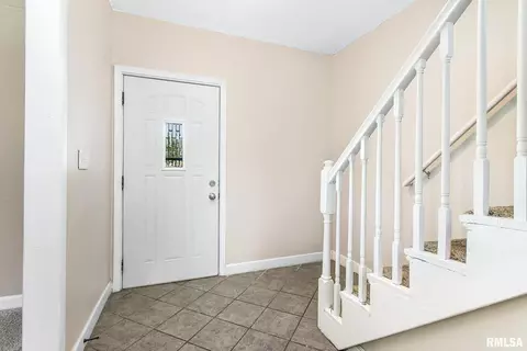 127 8th St, Silvis, IL 61282 photo 3