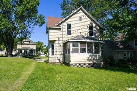 127 8th St, Silvis, IL 61282 photo 18