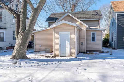 1436 13th St, Moline, IL 61265 photo 2