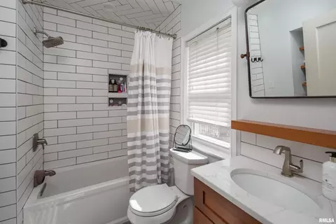 2330 11th St, Moline, IL 61265 photo 21