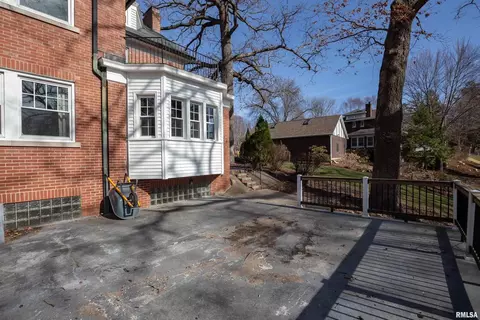 2330 11th St, Moline, IL 61265 photo 37