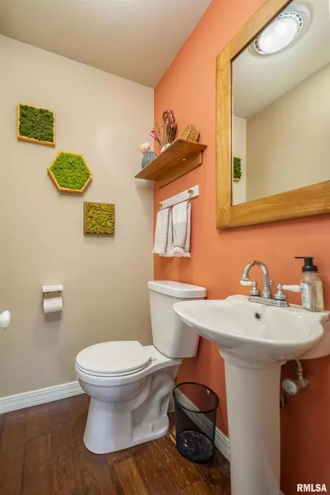 2330 11th St, Moline, IL 61265 photo 31