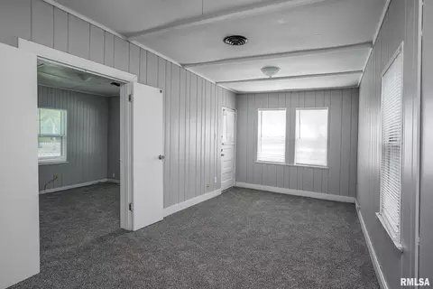 5323 12th Ave, Moline, IL 61265 photo 9