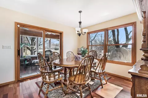 3579 8th St, Moline, IL 61265 photo 8