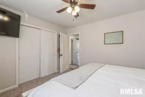 3204 39th St, Moline, IL 61265 photo 12
