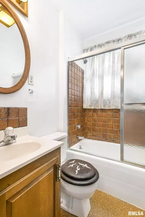 1910 33rd St, Moline, IL 61265 photo 18