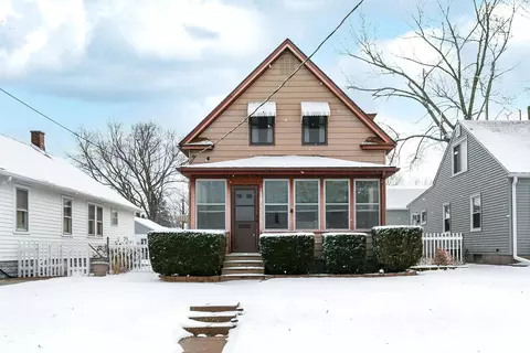 1910 33rd St, Moline, IL 61265 photo 1