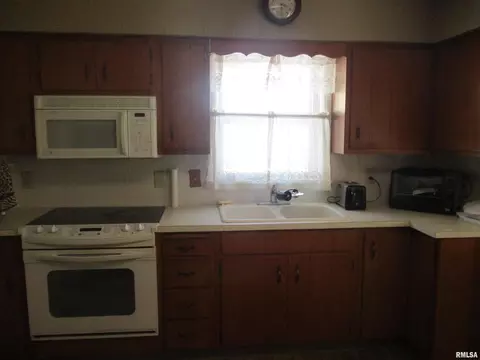 124 Payson St, Kewanee, IL 61443 photo 13