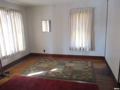 124 Payson St, Kewanee, IL 61443 photo 3