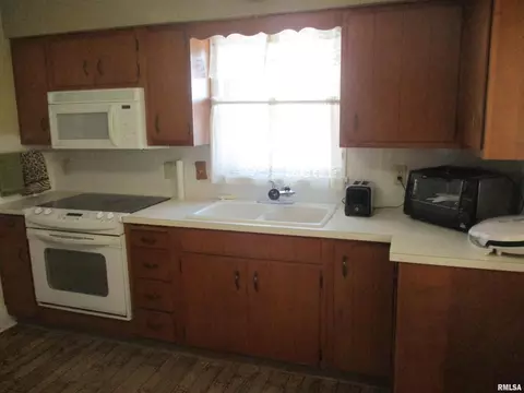 124 Payson St, Kewanee, IL 61443 photo 14