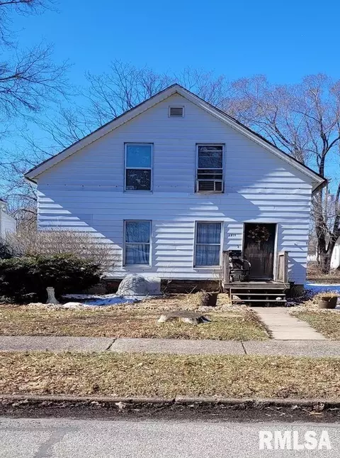 1811 4th St, Moline, IL 61265 photo 1