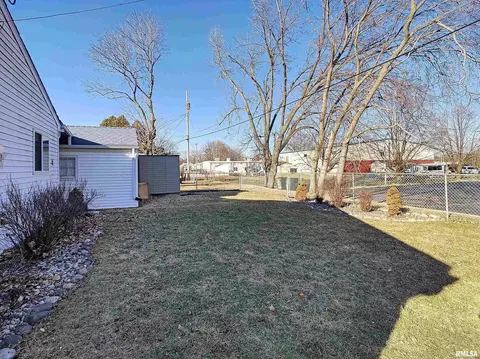 1304 39th St, Moline, IL 61265 photo 19