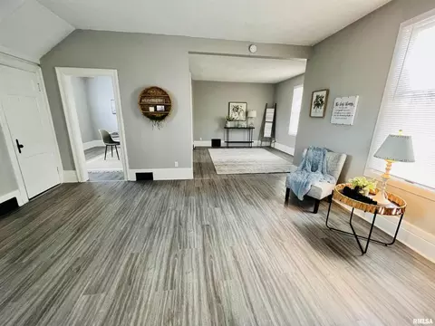 108 E 2nd Ave, Milan, IL 61264 photo 3
