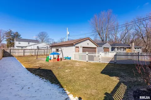 2949 9th St, Moline, IL 61265 photo 18