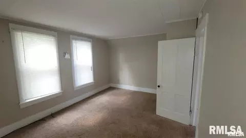 2142 3rd St, Moline, IL 61265 photo 10