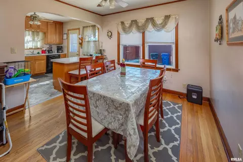 2401 32nd St, Moline, IL 61265 photo 15