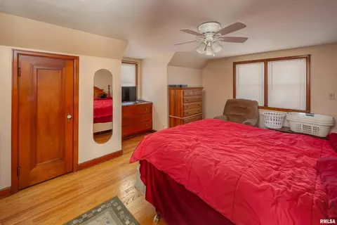 2401 32nd St, Moline, IL 61265 photo 25