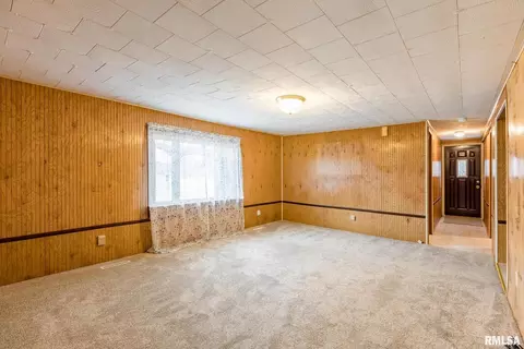 1602 Jackson St, Keithsburg, IL 61442 photo 11