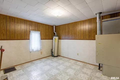 1602 Jackson St, Keithsburg, IL 61442 photo 13