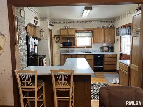 606 Dwight St, Kewanee, IL 61443 photo 5