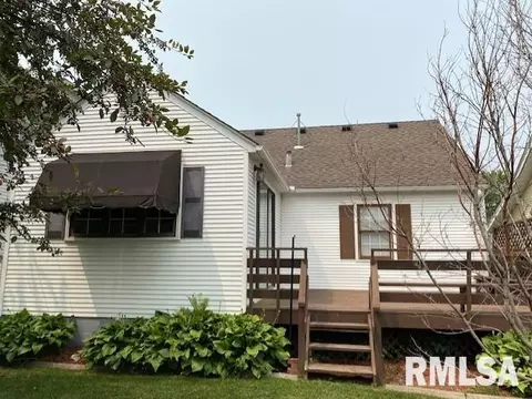 1912 30th St, Moline, IL 61265 photo 2