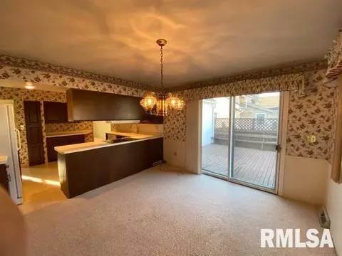 1912 30th St, Moline, IL 61265 photo 13
