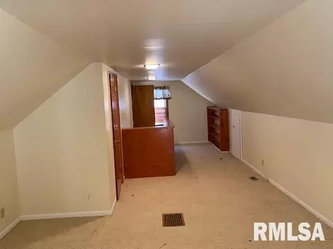 1912 30th St, Moline, IL 61265 photo 24